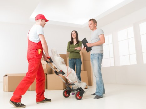 Senior team member handling an escalated storage complaint