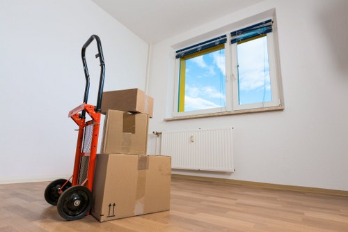 Packing and storage support for premium property moves in Mayfair
